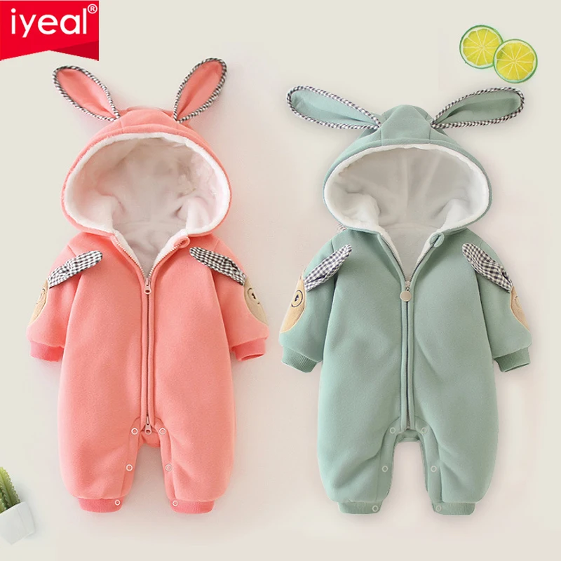 Зимние комбинезоны IYEAL для маленьких девочек и мальчиков милый кролик с
