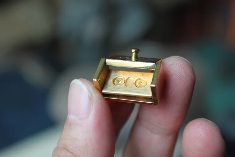 

Stainless Steel Bag Hardware Bag Lock Accessories Manual Leather Diy Hardware Accessories Antique Gold Double Spring