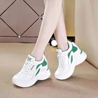 Женские спортивные туфли, высокие белые кроссовки на осень