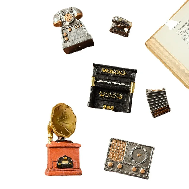 

Nostalgic resin retro ornaments crafts home decoration gramophone Mini ornaments photography props camera Table decoration