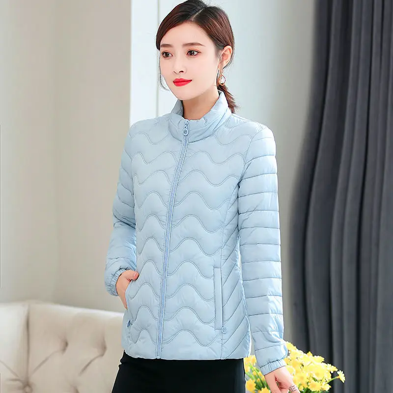 Clothing for Women 2021 New Short Stand Collar Pocket Zipper Tight Cuffs Slim Lightweight Cotton Jacket Ladies