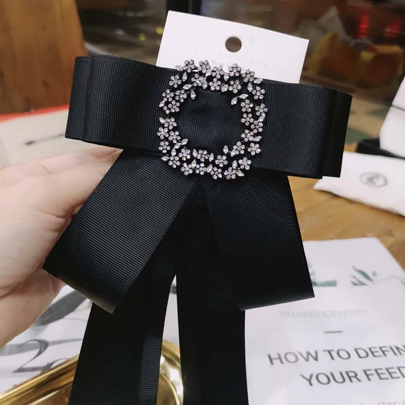 Галстук-бабочка из черной ленты в стиле ретро с кристаллами ювелирное украшение