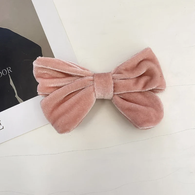 

CN 2021 Cute Velvet Bow Hair Clips for Women Girls Sweet Korean Soft Plush Hairpins Headbands Autumn Winter Hair Accessories