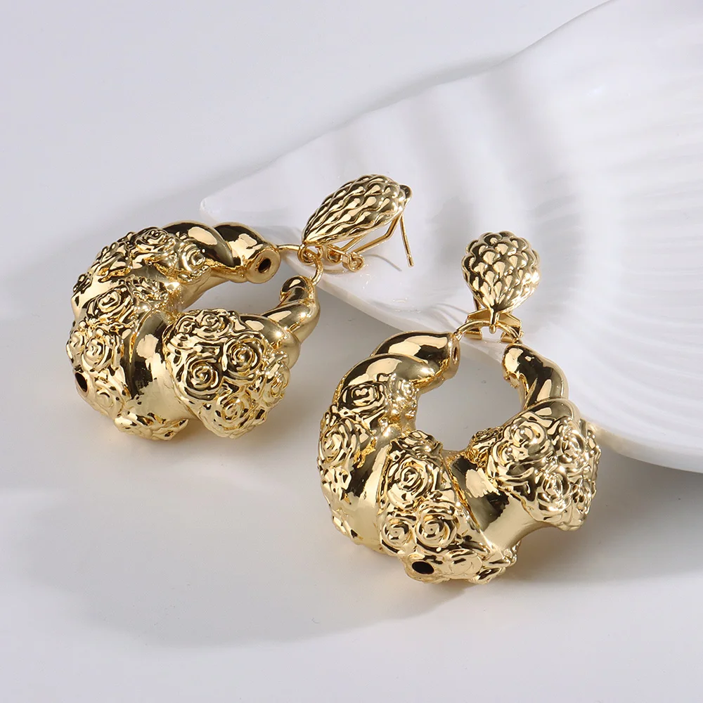 

2022 New Gold Plated Pendant Earrings Big Round Casting Ladies Shiny Round Earrings Bride Wedding Jewelry Valentine's Day Gift