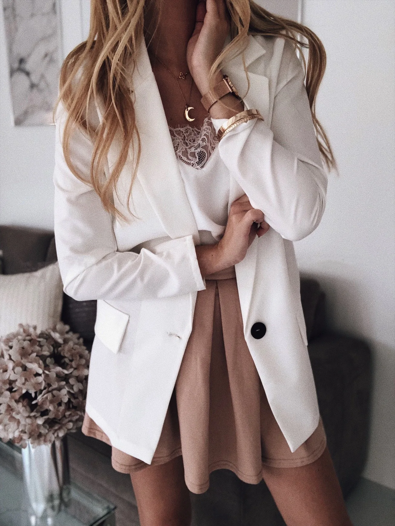 

2021 spring and autumn new hot style European and American fashion solid color large size long-sleeved solid color cardigan casu
