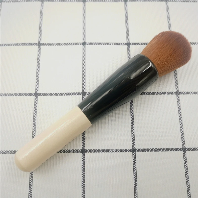 

1 Pcs Makeup Brushes Synthetic Hair Powder Foundation Face Highlighter Blush Professional Make Up Brush Tool Maquiagem