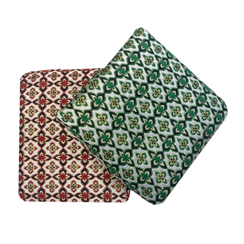 

Three-dimensional gold silk four-leaf clover yarn-dyed jacquard fabric, sewing fabric factory shop is not out of stock