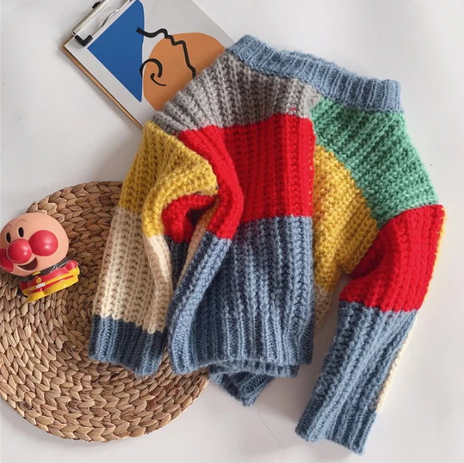 Разноцветные свитера для семьи одежда мамы и дочки свитер с принтом одинаковые