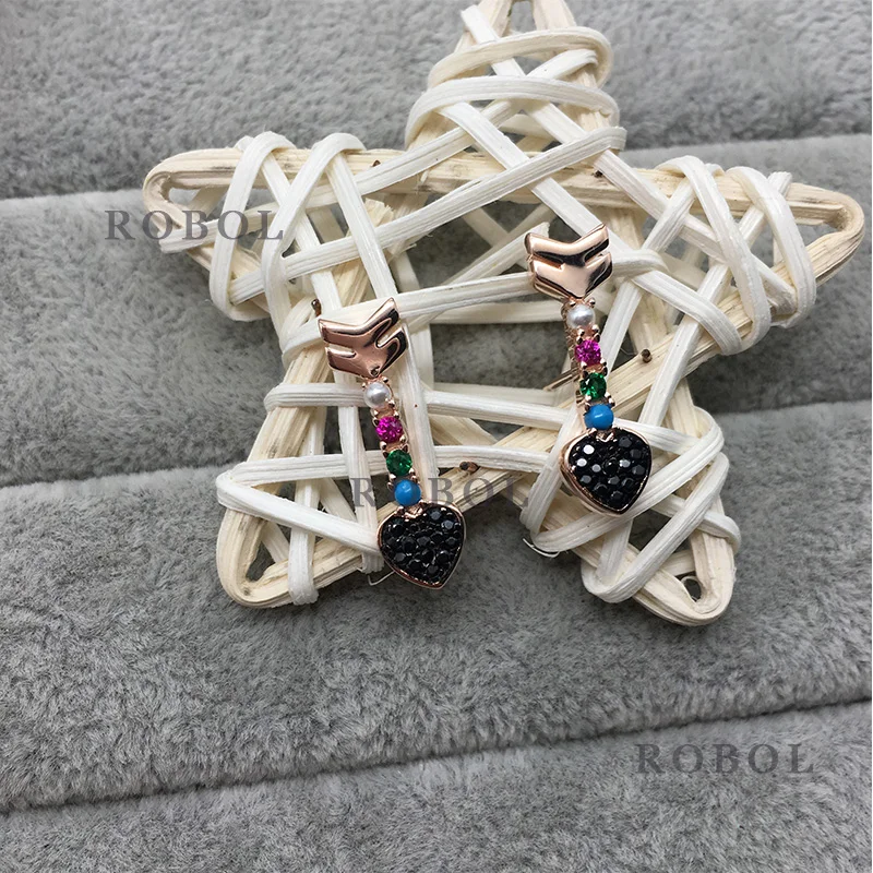 

Серьги из серебра 925 пробы с изысканным и элегантным цветным Цирконом