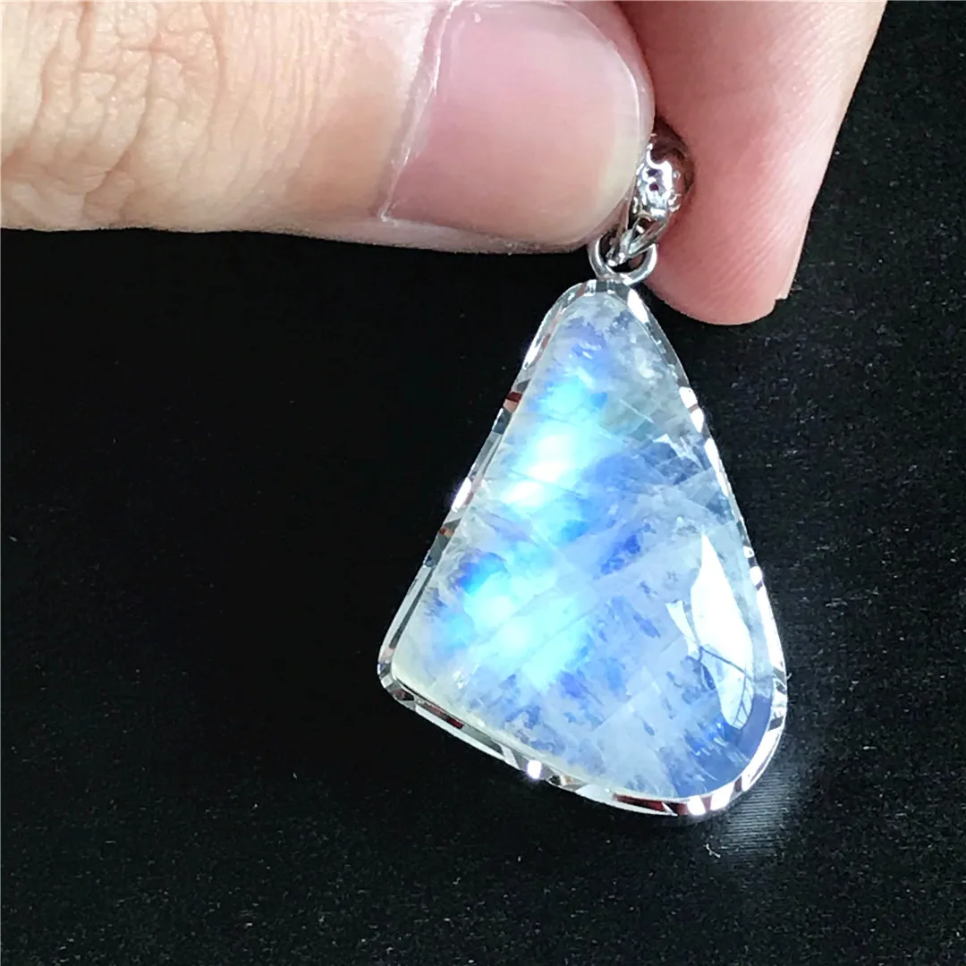 

Top Natural Blue Light Moonstone Pendant Silver Sterling For Women Man Crystal 26x19x7mm Beads Healing Luck Stone Jewelry AAAAA