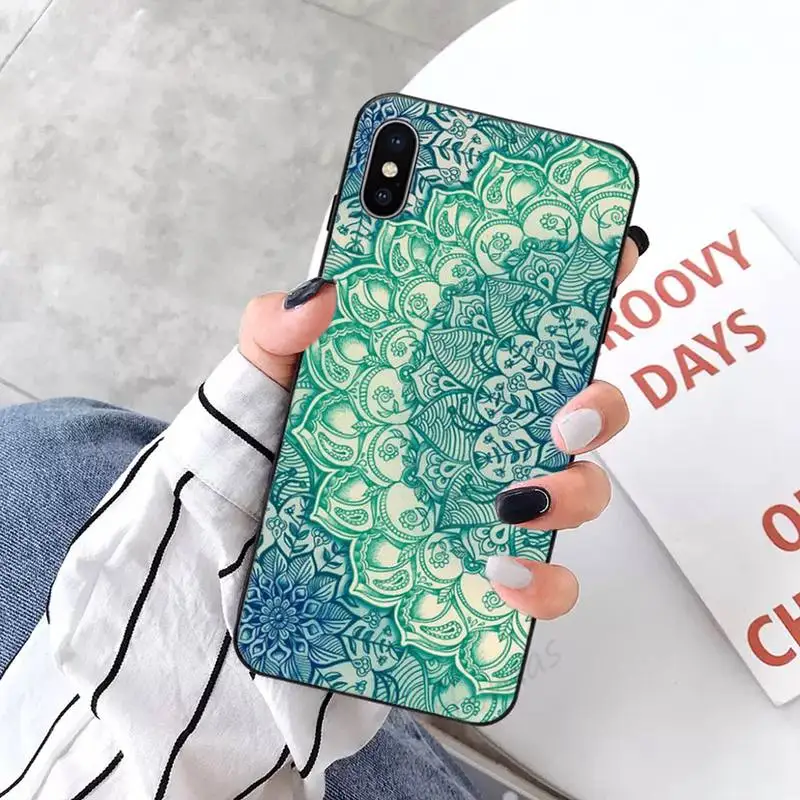 

Mandalas Flower Funda Phone Cases for iPhone 11 12 pro XS MAX 8 7 6 6S Plus X 5S SE 2020 XR