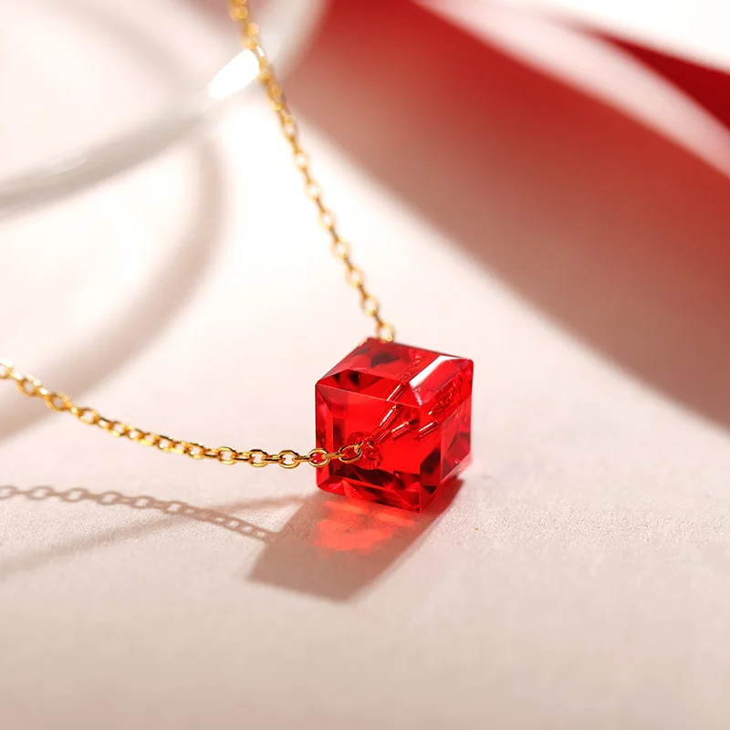 Украшенные кристаллами от Swarovski Модные Зеленые кубические бусины ожерелье Подвески золотой цвет цепи ювелирные изделия для женщин шикарный подарок