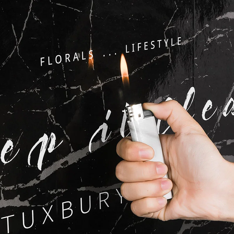 

Simple Waterproof, Moisture-Proof And Oily Smoke Proof Wall Sticker