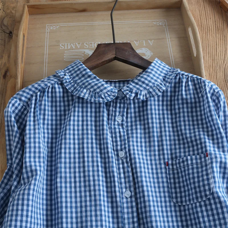 Тонкая синяя клетчатая хлопковая рубашка с кукольным воротником простая свежая