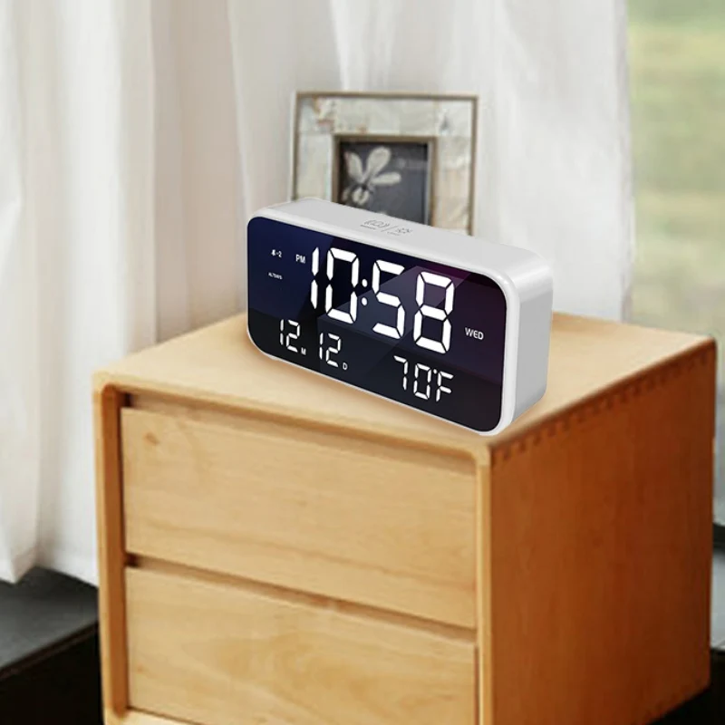 

Digital Alarm Clock Snooze Mute Calendar Desktop Clock Intelligent Acoustic Control Temperature Function Clock