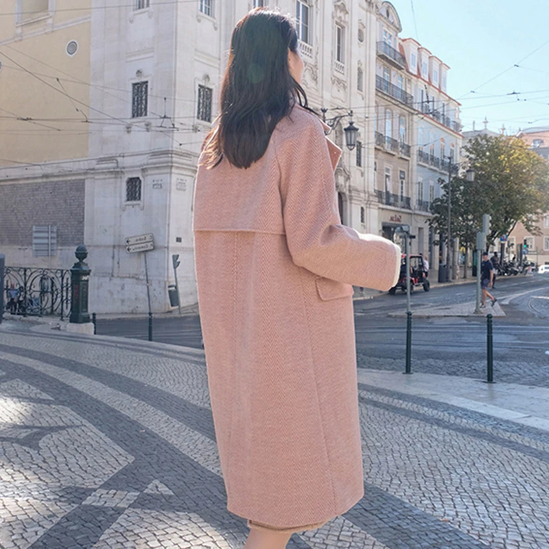 Женское шерстяное пальто Mozuleva длинное двубортное с отложным воротником и