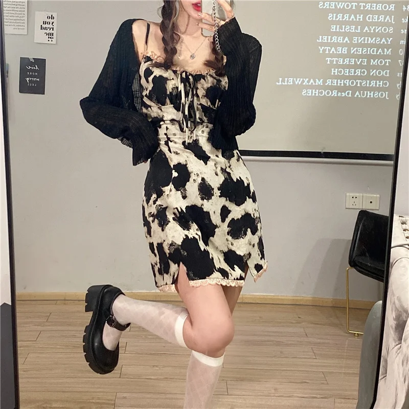 Женское корейское платье с кружевной строчкой и тонкими подтяжками