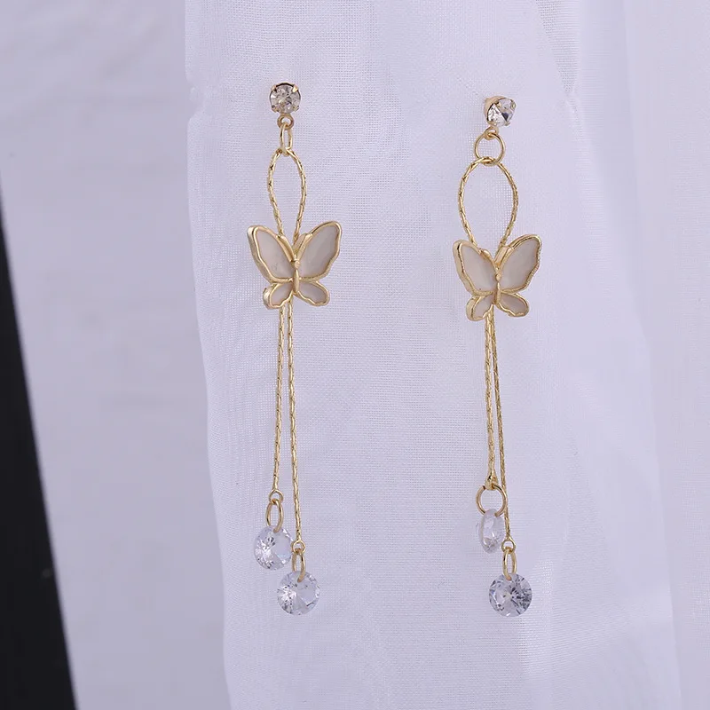 

2020 New Fashion Shiny Crystal Metal Butterfly Drop Earrings Korean Sweet Long Tassel Women Rhinestone Clip On Earrings Jewelry