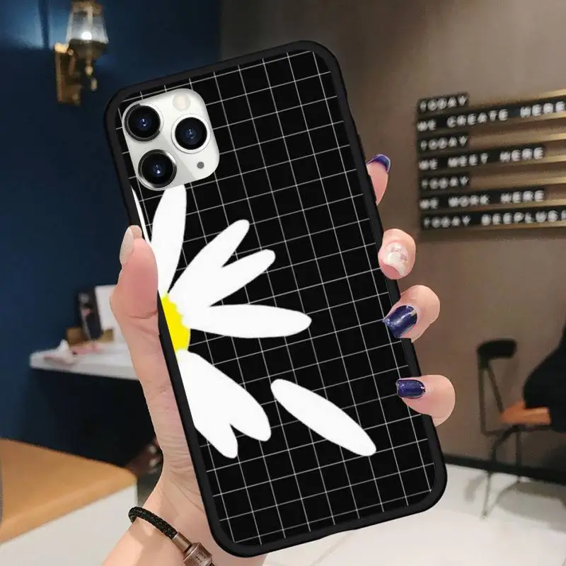 

Black and white Daisy checkerboard Phone Case for iPhone 11 12 pro XS MAX 8 7 6 6S Plus X 5S SE 2020 XR mini Funda