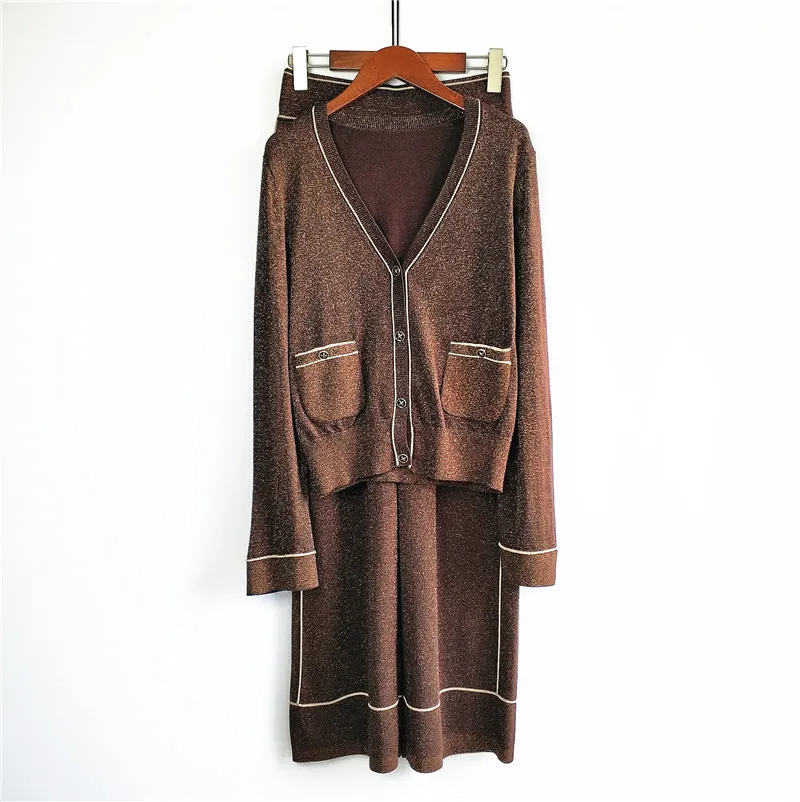 Модные вязаные костюмы с золотистой нитью свитер глубоким V-образным вырезом +