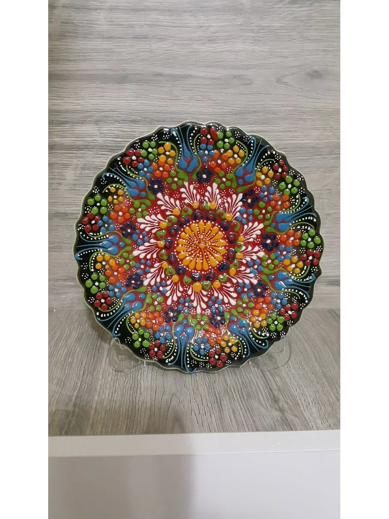 

7" (18cm) Turkish Iznik Tulip & Floral Pattern Handpainted Ceramic Plate