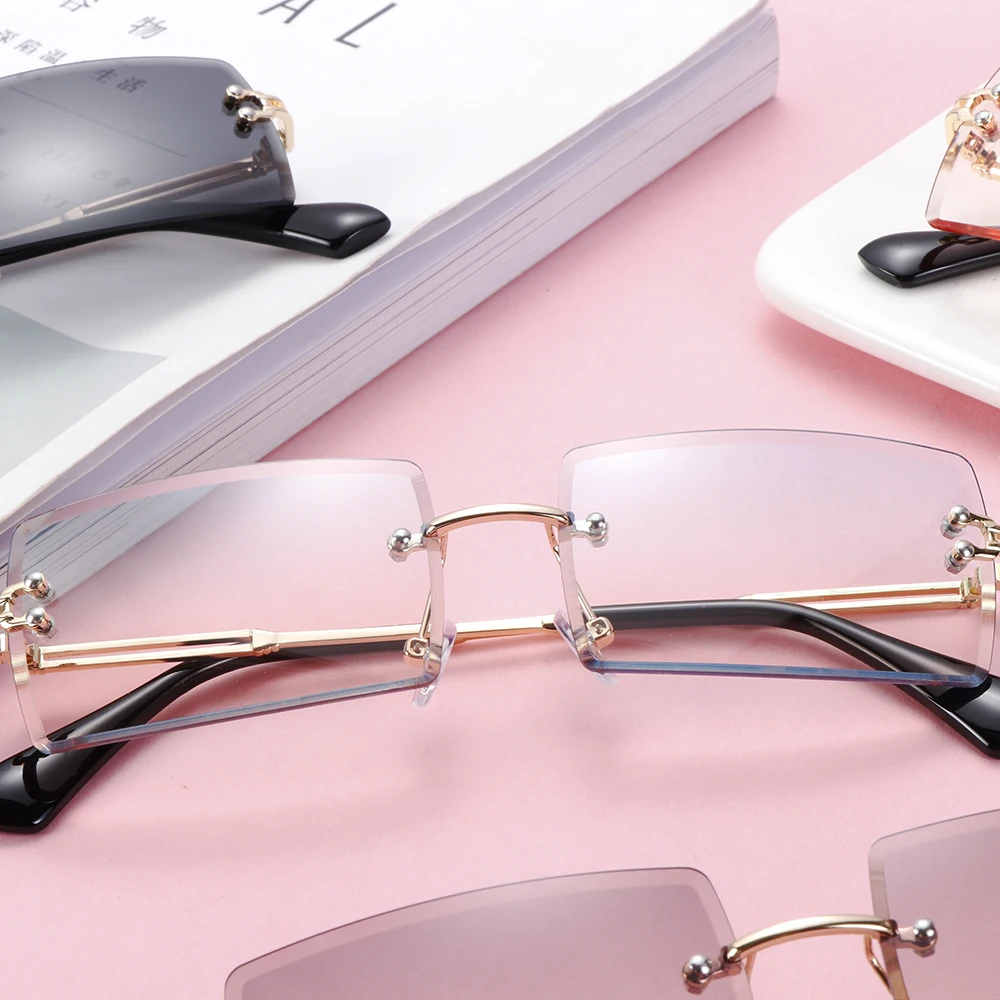 

2020 Trendy Men Women Summer Rimless Sunglasses Fashion Small Rectangle Sun Glasses Traveling Style UV400 Shades Eyewear