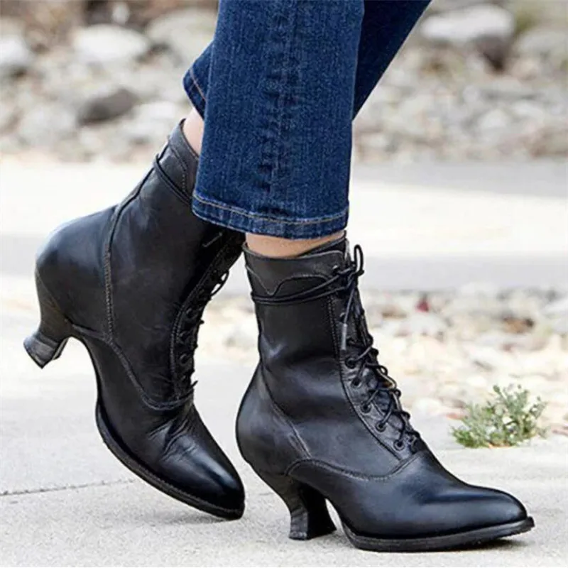 Женские ботильоны с острым носком на шнуровке низком каблуке из натуральной кожи