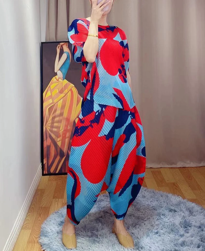2021 yeni Miyak pilili moda kadın setleri gevşek büyük boy baskılı iki parçalı takım elbise gelgit