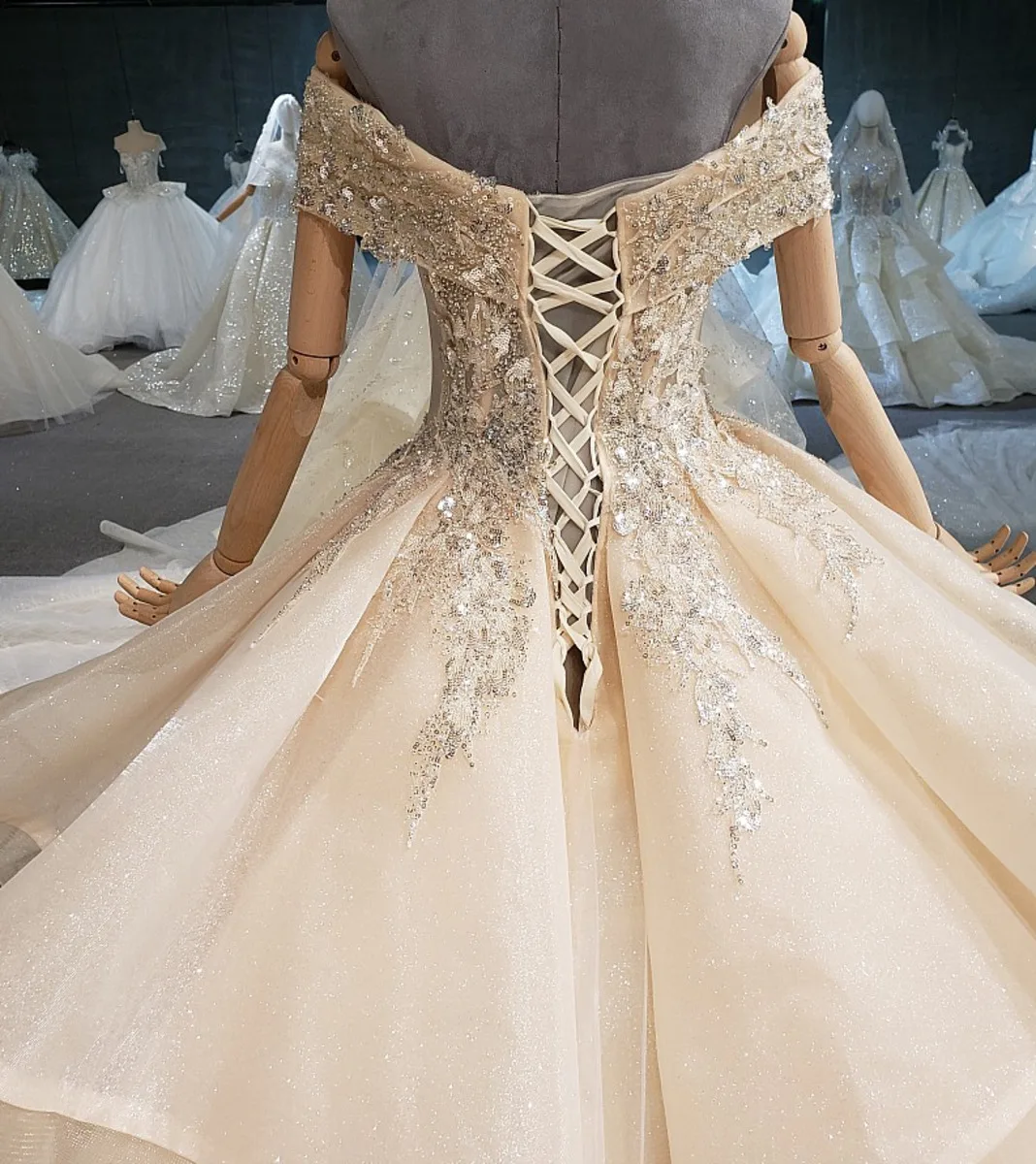 Светло-шампанские Свадебные платья с открытыми плечами милые свадебные со