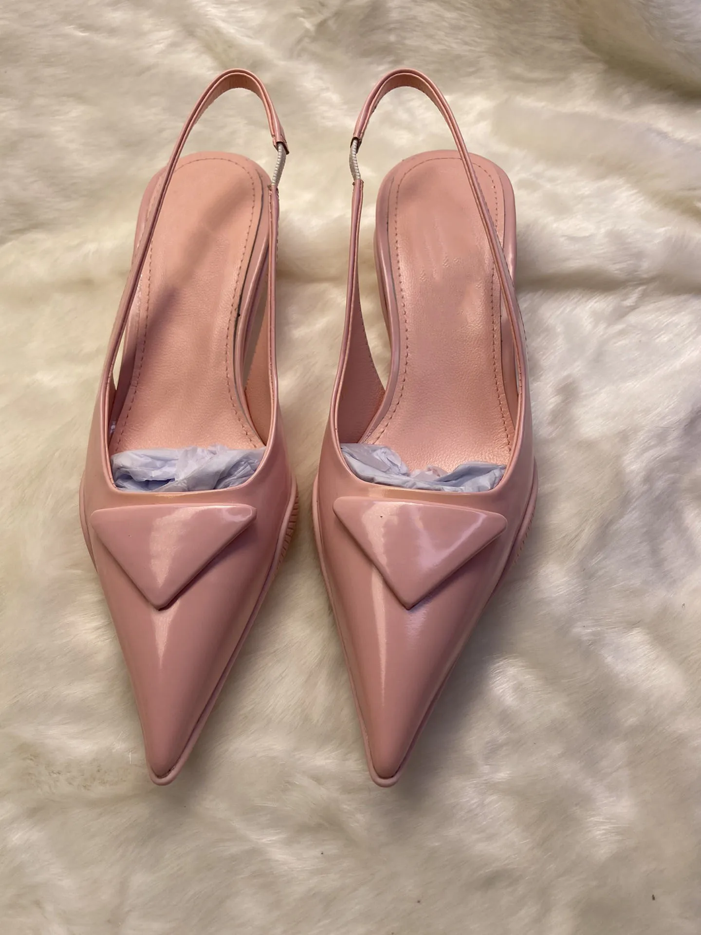 

Low Heels Half Slippers Women Summer Fashion Pointed Toe Slipers for Women Outdoor Comfortable Shoes Woman Slippers 2021 New