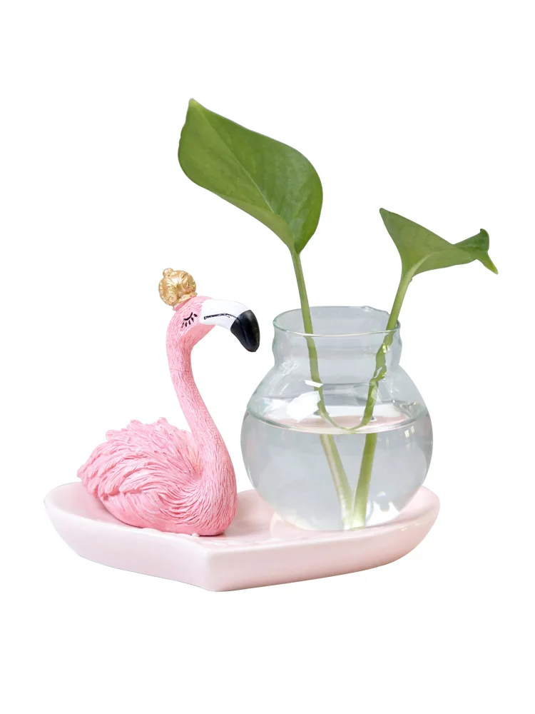 

European style flamingo creative home dining room glass hydroponic TV cabinet practical personality living room decoration ornam