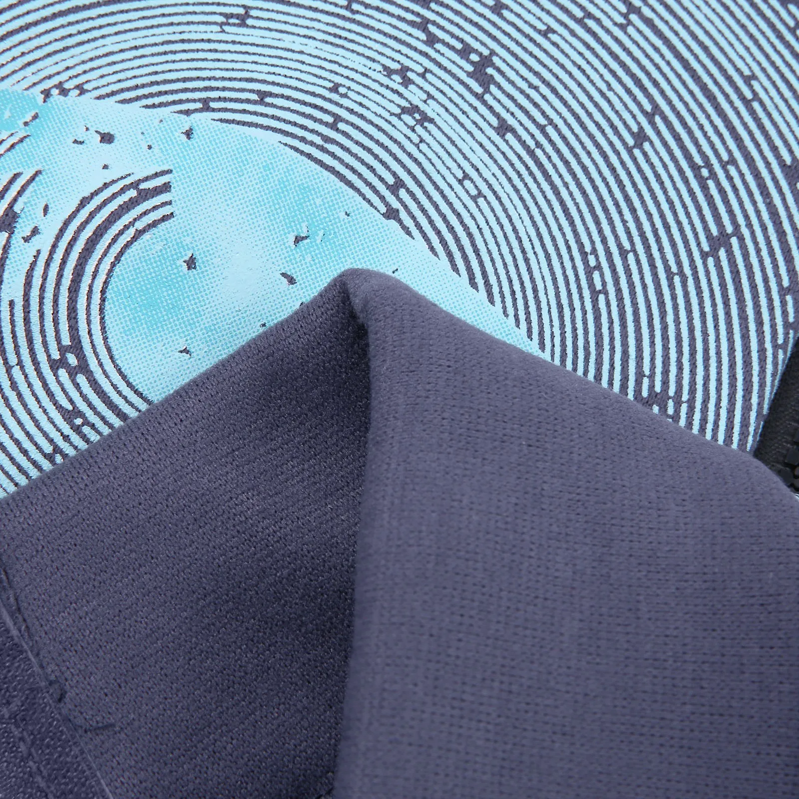 Женская тонкая спортивная толстовка с капюшоном на молнии и длинным