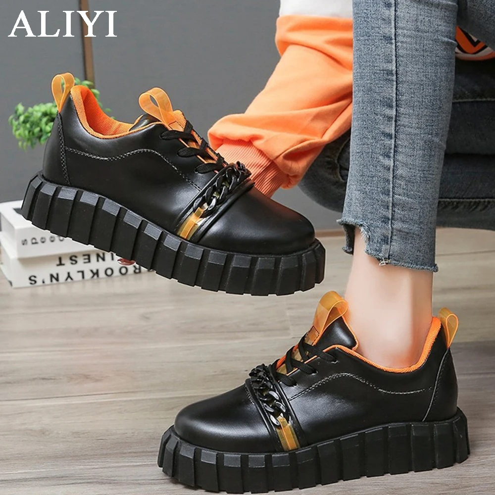 

Женские кроссовки с цепочкой, удобные повседневные кроссовки составного кроя с круглым носком, на шнуровке, спортивные туфли на плоской под...