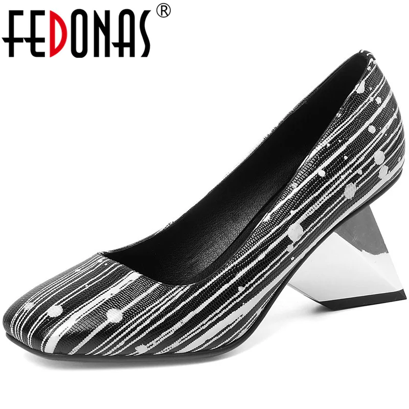 Женские офисные туфли-лодочки FEDONAS повседневные туфли из натуральной кожи с