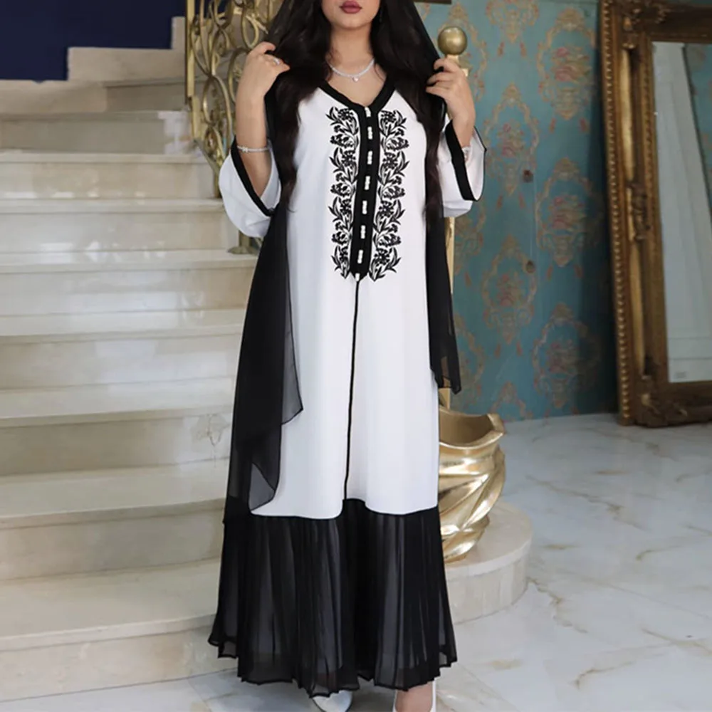 

Middle East 2021 Commuter Dress Muslim Women Embroidered Lace Chiffon Robe Fashion Loose V-neck Stitching Europe America