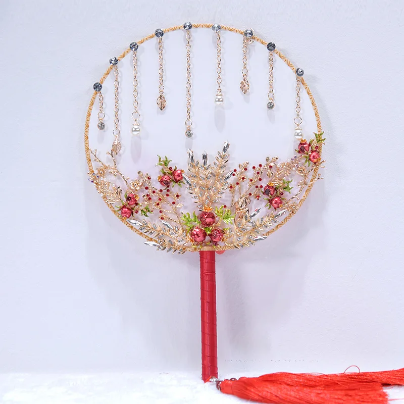 

Vintage Chinese Style Wedding Bridal Circular Fan Bouquet Beaded Flower Handheld Fan with Tassel