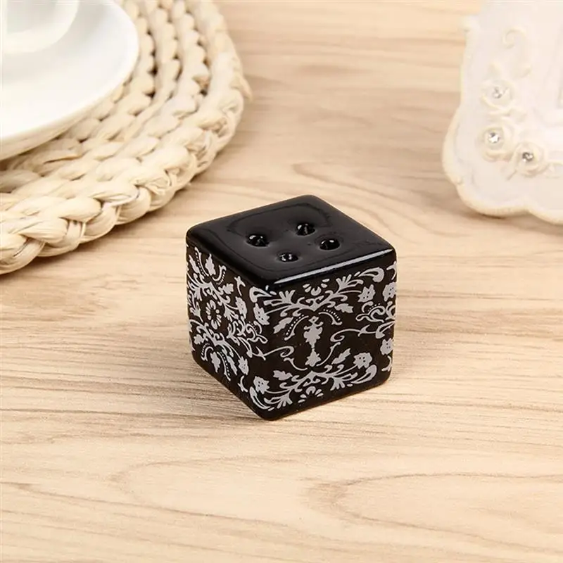 2pcs Seasoning Bottle Set Ceramic Spice Seasoning Shaker Salt Pepper Shaker Cooking Kitchen Tools for Wedding Party Favor Gift
