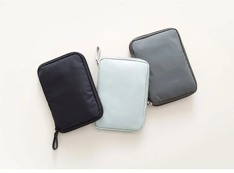 Travel Digital Pouch Nylon Travel Passport Case Multi Purpose Zipper Card and ID Holder Cable Gadgets Organizer