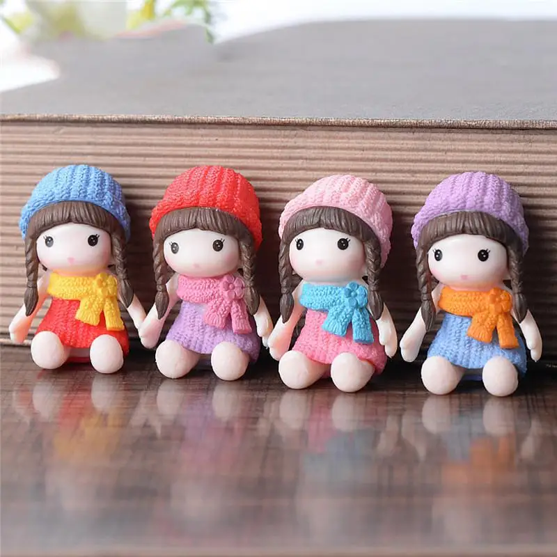 

4PCS/Set Pretty Pure Girl Miniature Figurine Bonsai Decorative Mini Fairy Garden People Statue Moss Ornaments Resin Craft