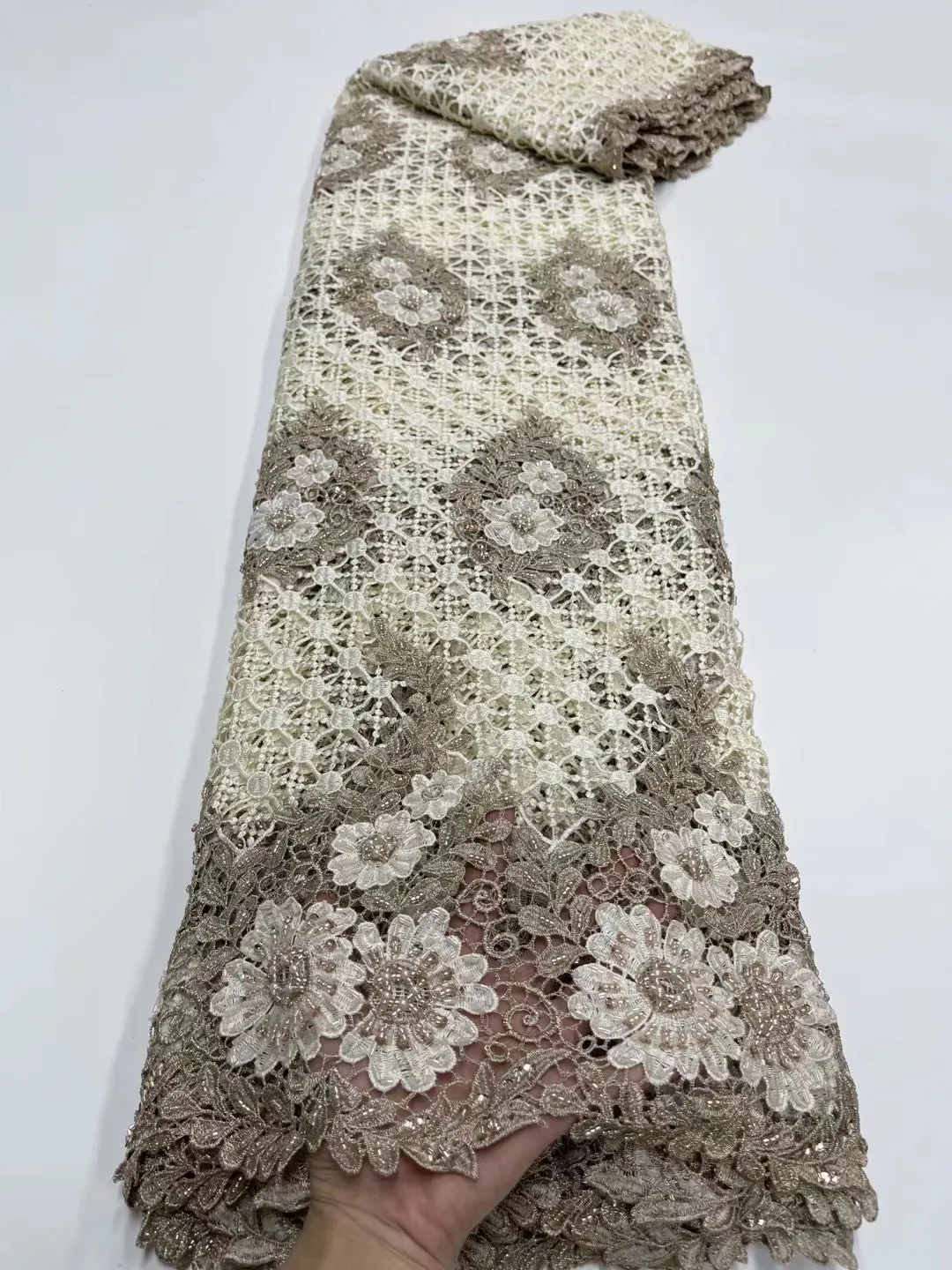

Handmade African Lace Fabric 2021 High Quality Swiss Voile Lace Fabric Embroidered Nigerian Guipure Net Lace Fabric for Dress