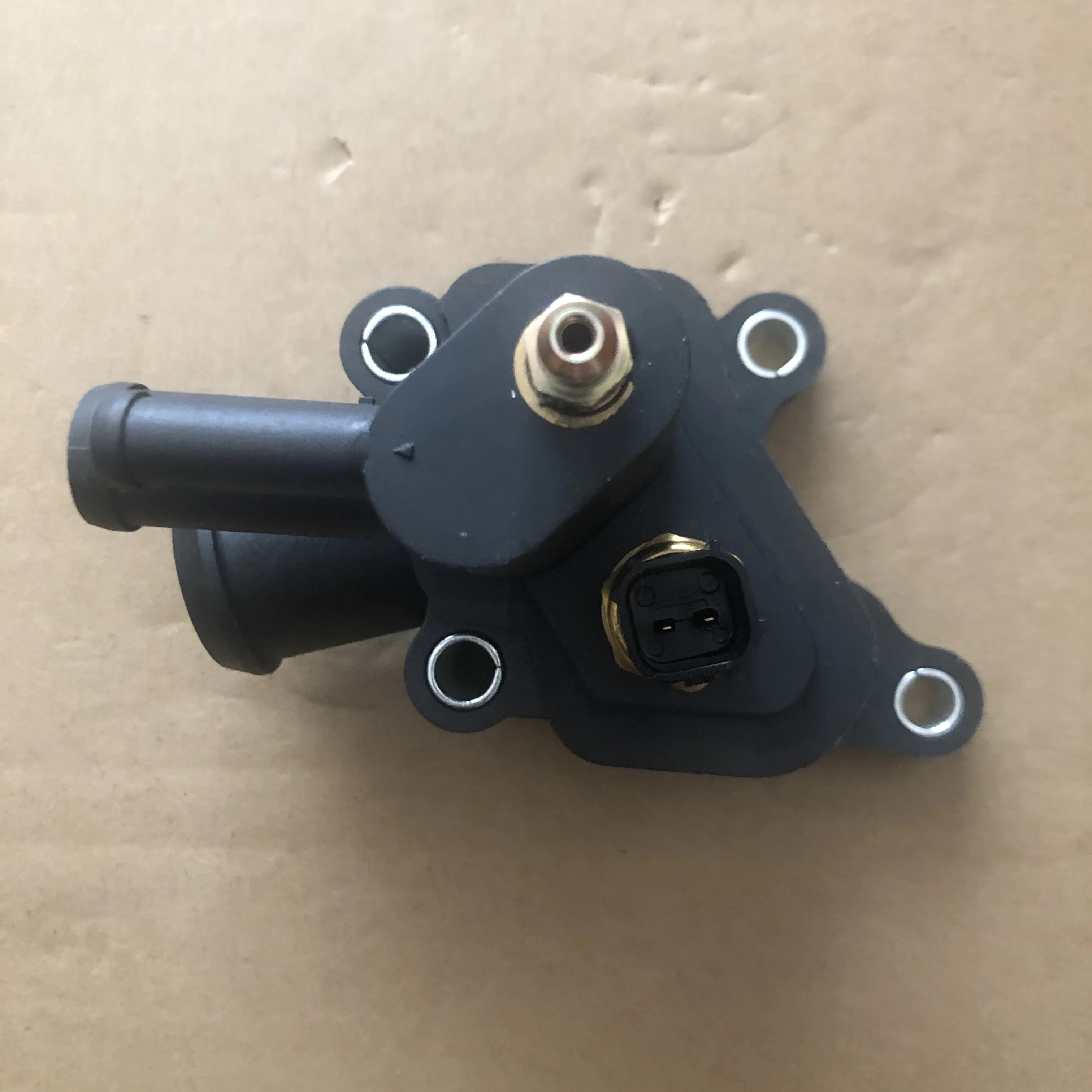 

Thermostat Housing For 2001-2006 Dodge Stratus Chrysler Sebring 2.7L 902-302