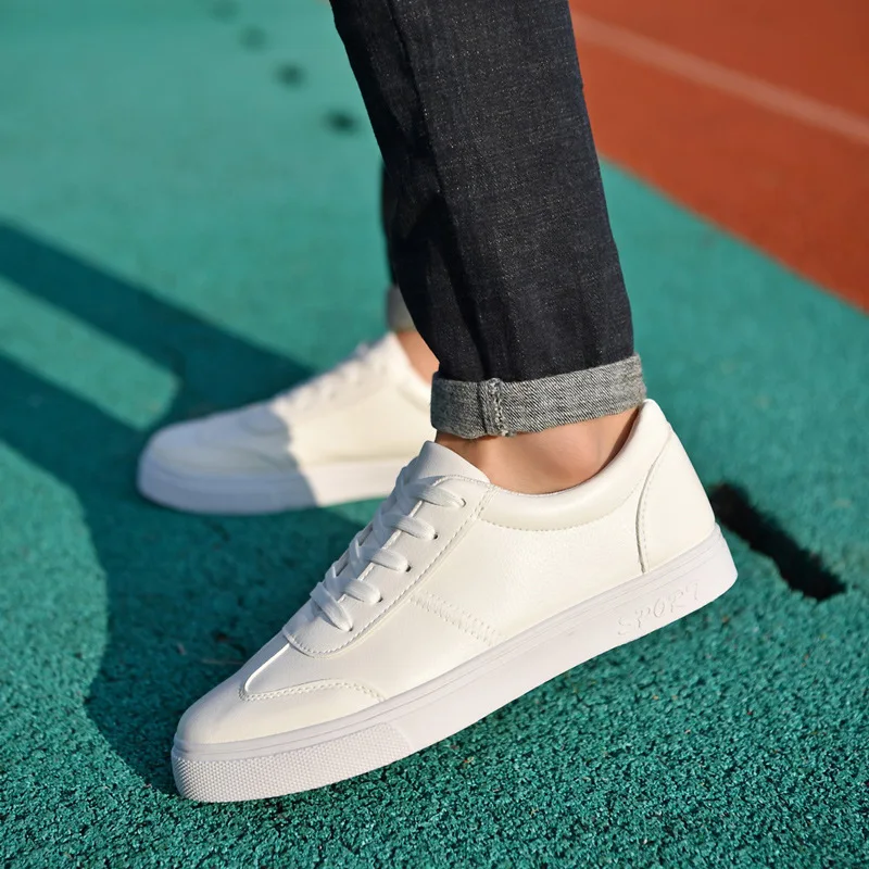 

2021 Sneakers New Men's Fashion Spring Summer Casual Flat Shoes With Comfortable Men's White Wild Casual Shoes