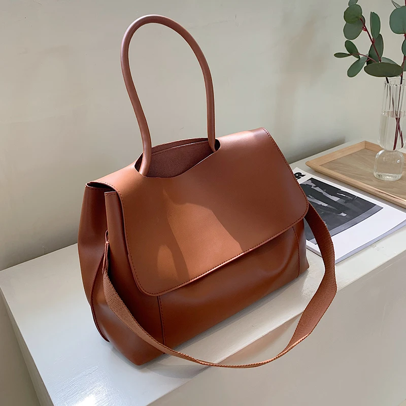 

Simple ladies bags women's autumn and winter 2020 new stylish large-capacity shoulder bags online celebrity Joker Messenger bag