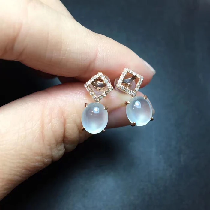 

Natural a Cargo Emerald Old Pit Glass Type White Ice Jade Stud Earrings Female Jade Stud Earrings 18K Gold Inlaid Diamond Stud