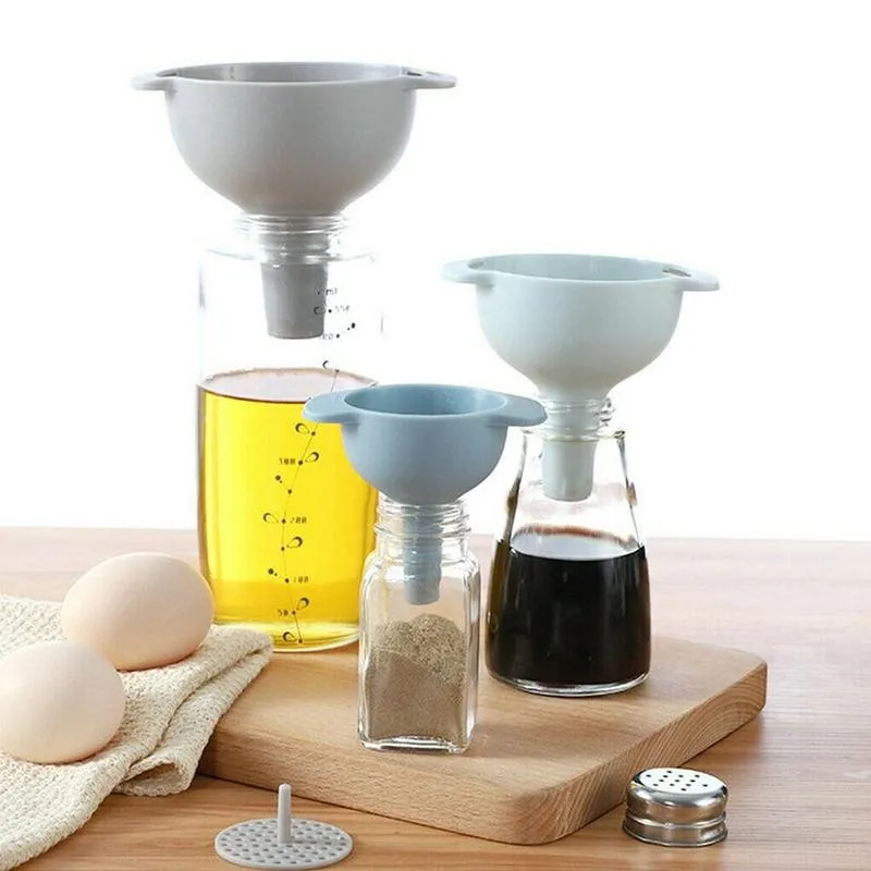 

4pcs/set Filter Funnel Multi-function Oil Water Spices 4-in-1 Gadgets PP Durable Flask Kitchen Funnel Tools Strainer Filter E1F6