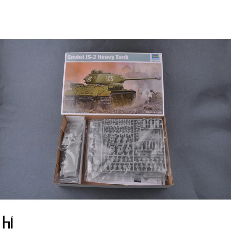 Trumpeter 05588 модель советского тяжелого танка JS-2 военная сборка пластиковая