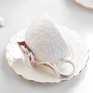 Ceramic Coffee Cup Home European Simple Bone China Flower Tea English Afternoon Tea Cup and Saucer Gift Set Coffee Cup
