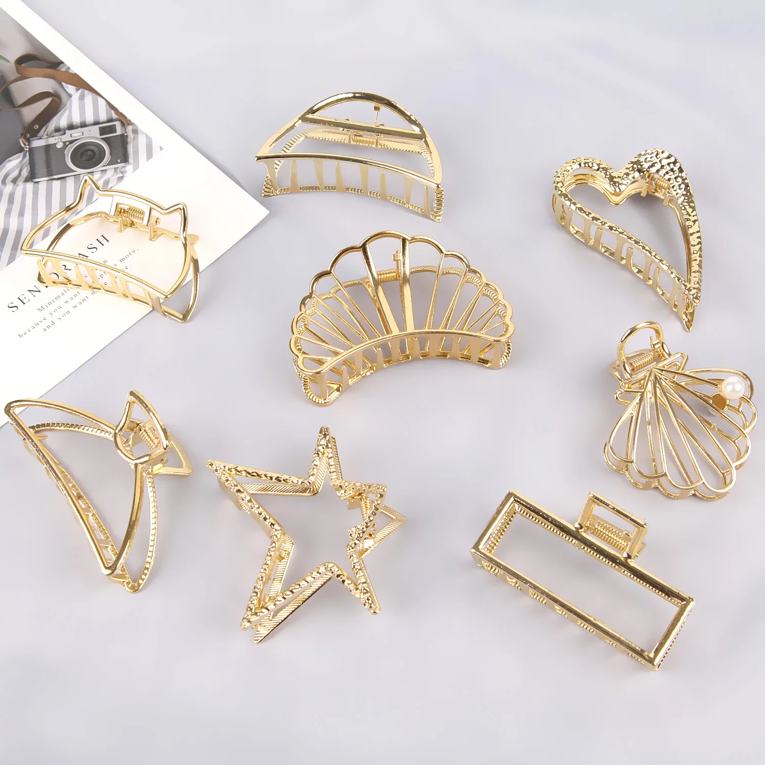 

Ins Simple Hair Claws Clips For Women Girls Hairgrips Large Metal Star Shell Hairpin Barrettes Headdress girls hair accessories