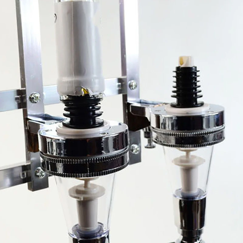 

Three-Head Beverage Rack Wine Rack Pourer Rack Wall-Mounted Bar Pub Home Liquor Drink Rack