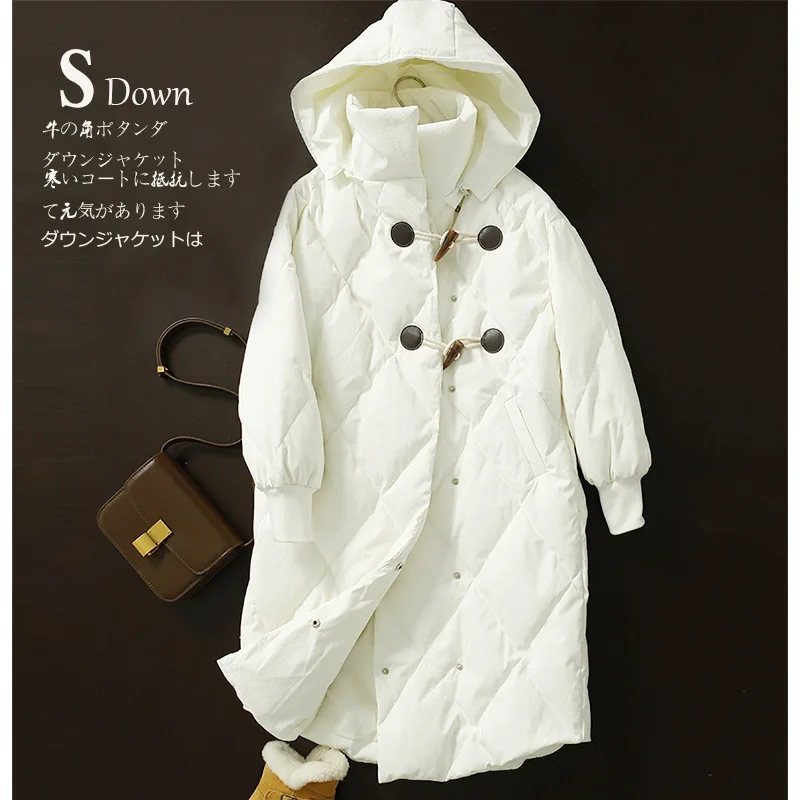 

Женский пуховик средней длины, белый пуховик на белом утином пуху с пряжкой-Рогом, зима 2021